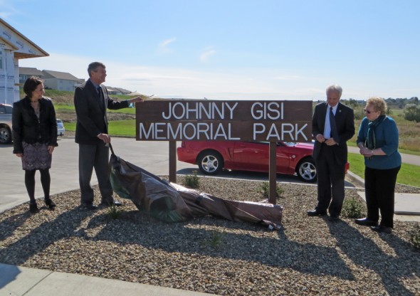 Gisi Park Dedication 2015