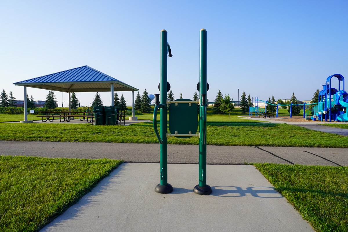 captain's chair at the Horizon Park Fitness Trail - front view